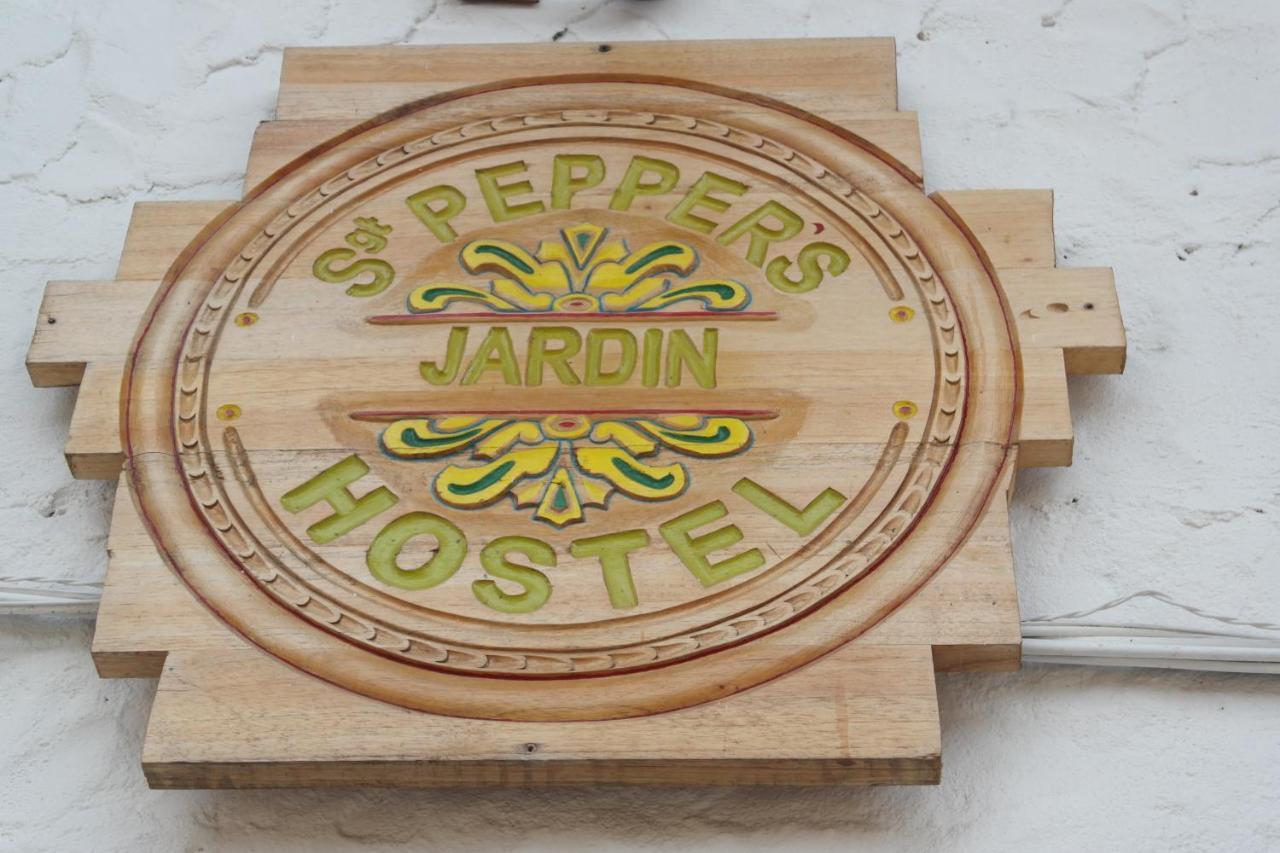 Sergeant Pepper'S Hostel Jardín Exterior foto